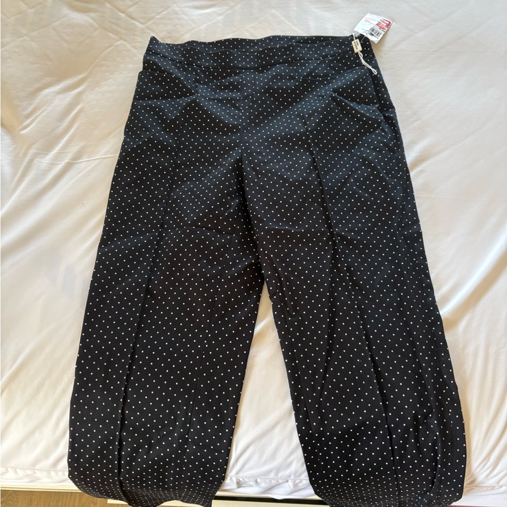 Akris Punto Black With White Polka Dot Pants